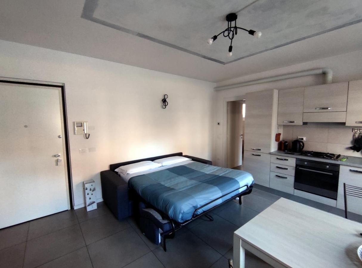 Grey House Pavia Con Box Privato Lejlighed Eksteriør billede