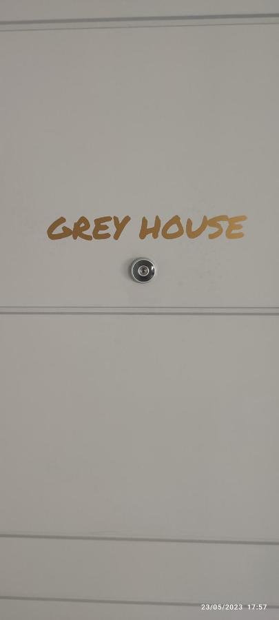 Grey House Pavia Con Box Privato Lejlighed Eksteriør billede